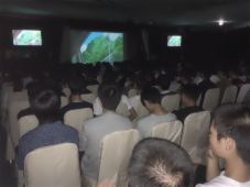 ホテルにて映画鑑賞 修学旅行