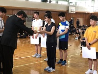 賞状授与