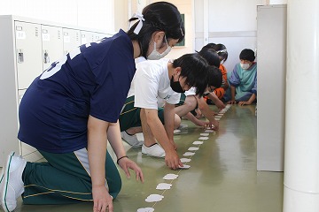 炩΍ՂR
