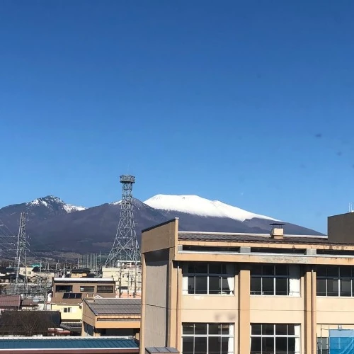 校舎から望む浅間山