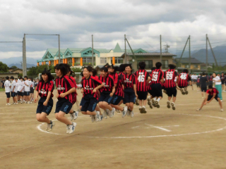 運動会の大縄飛び