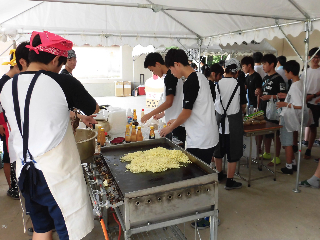 模擬店の焼きそば