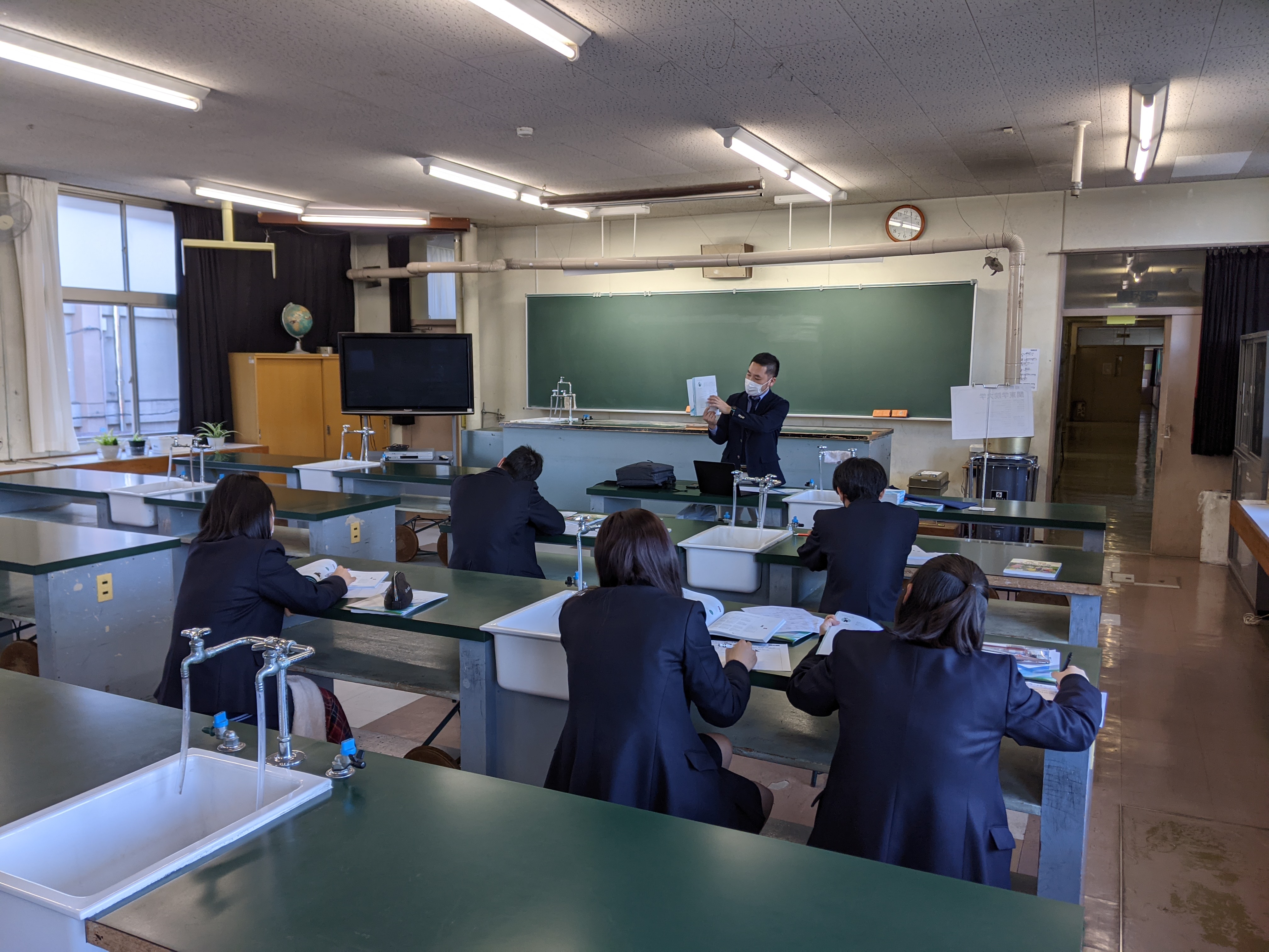 進路ガイダンスの様子（教室会場）