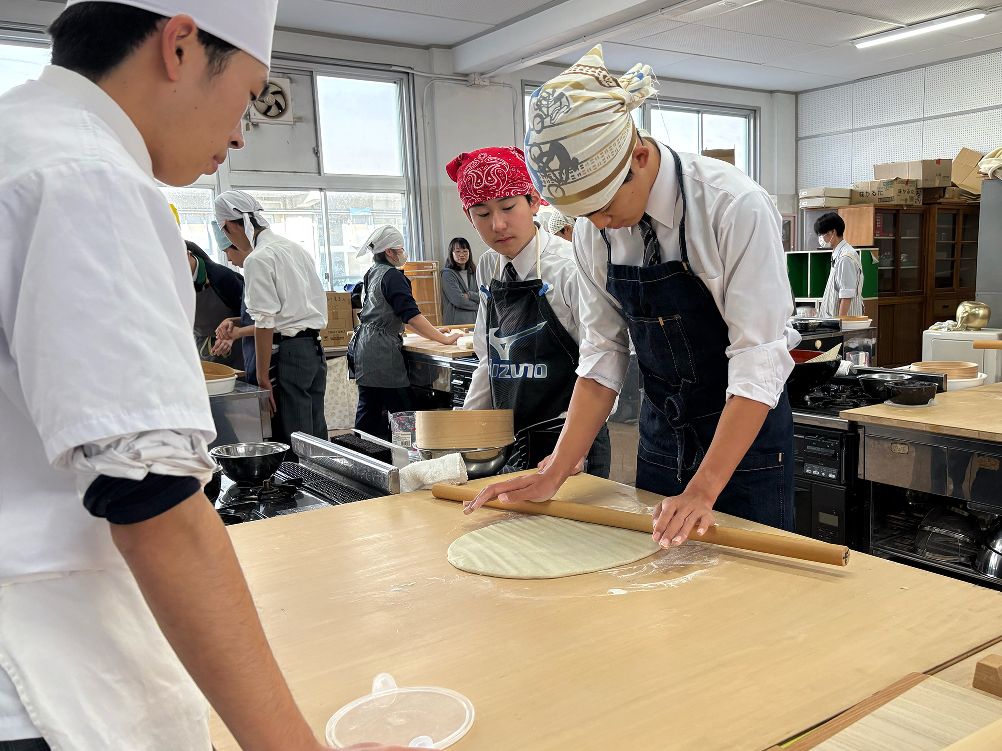 そば打ちと箒づくり