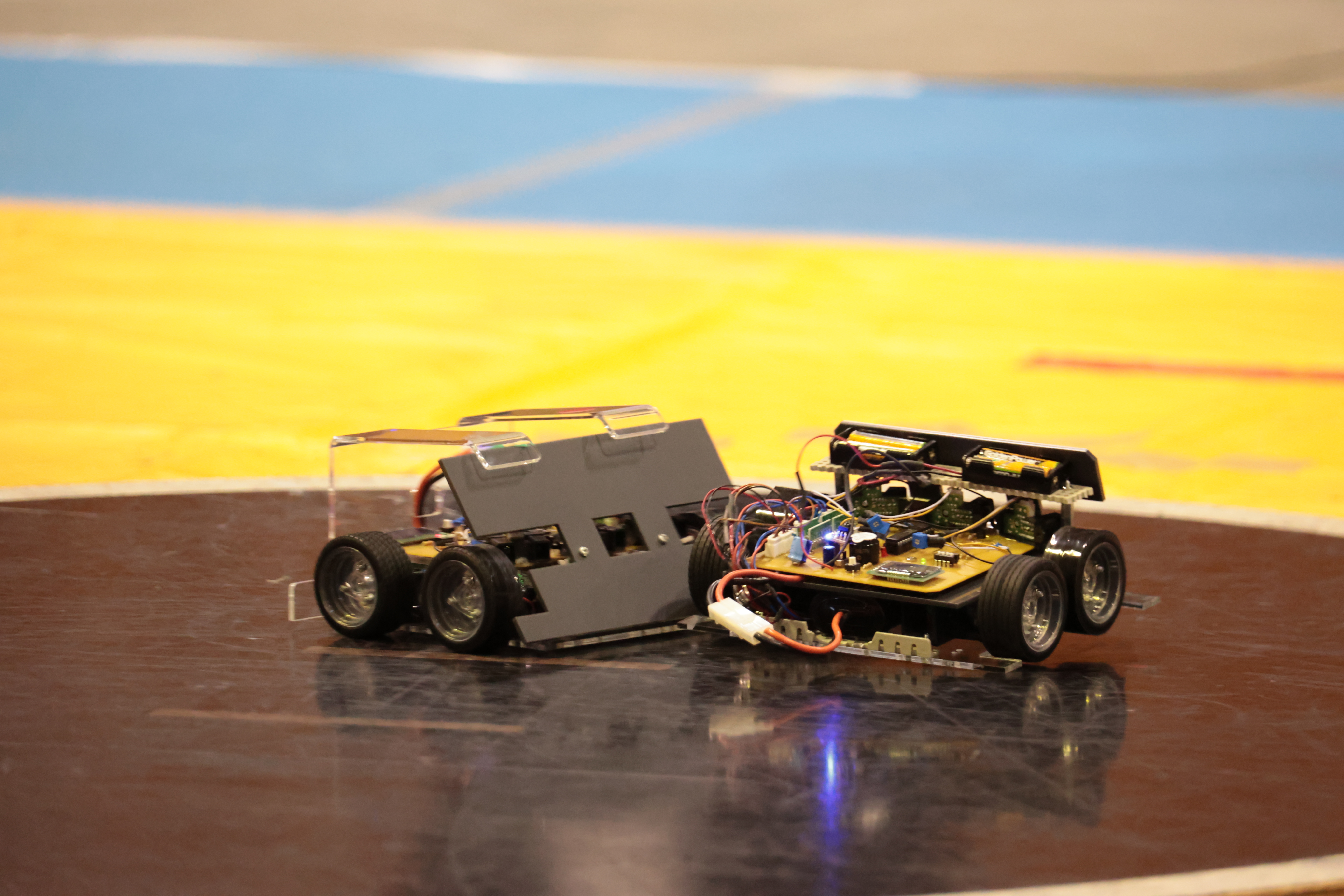 相撲ロボット自作品 （第30回ロボット相撲大会 中四国大会へ行ってき  