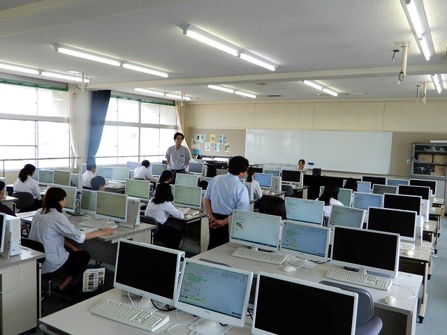 中野立志館高等学校校内画像