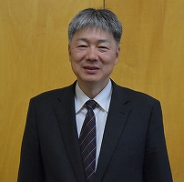 　学校長　山﨑　巌 