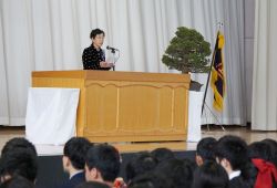来賓祝辞 卒業式5