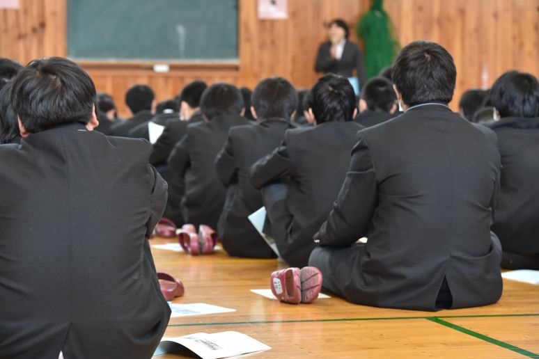 学年集会